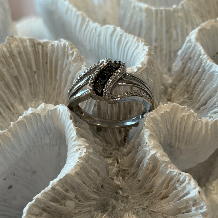 Jwbr 925 Sterling Silver Black & White Diamond Ring Size 7