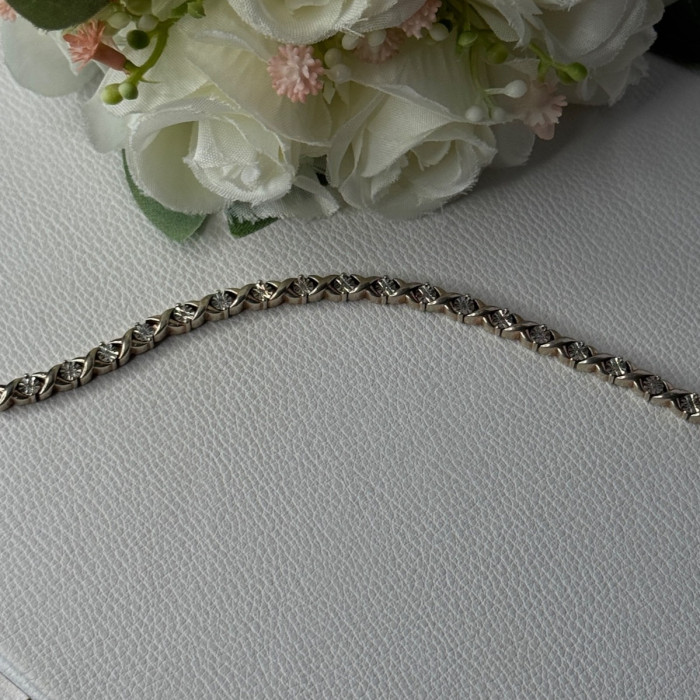 Classy 925 Sterling Silver Diamonds Bracelet Length 6.5 Inch