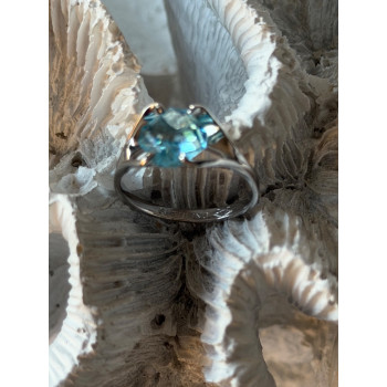 925 Sterling Silver Blue Topaz Ring Size 5