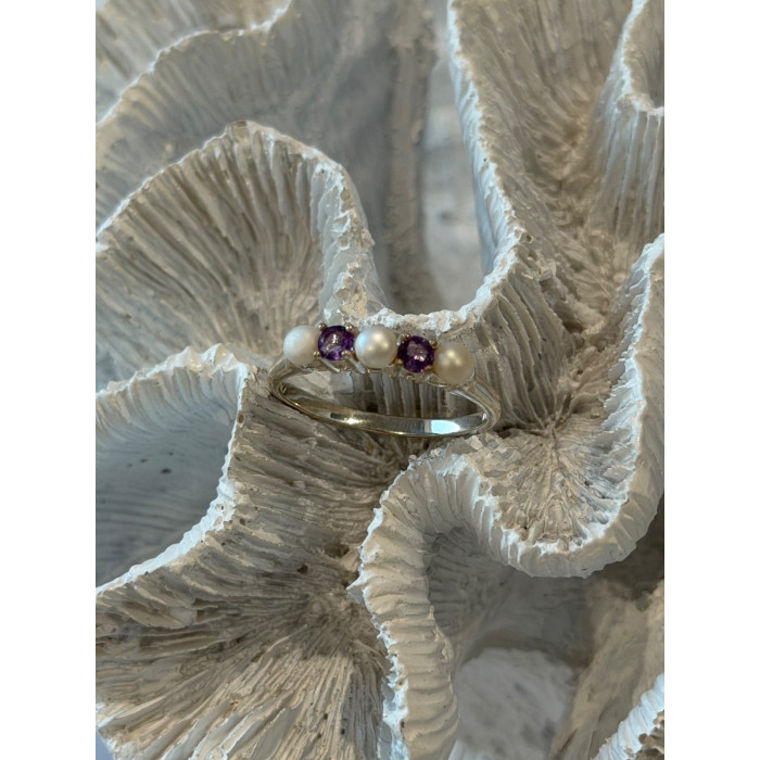 925 Sterling Silver Amethyst & Pearl Ring Size 11