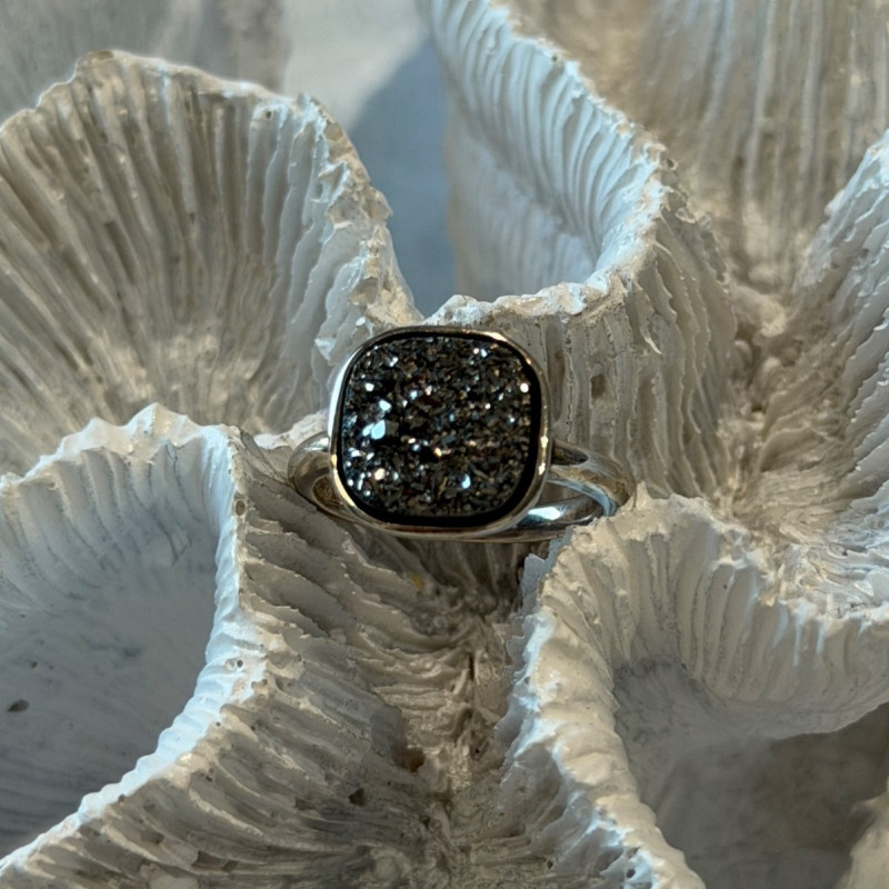 925 Sterling Silver Black Druzy Quartz Ring Size 5