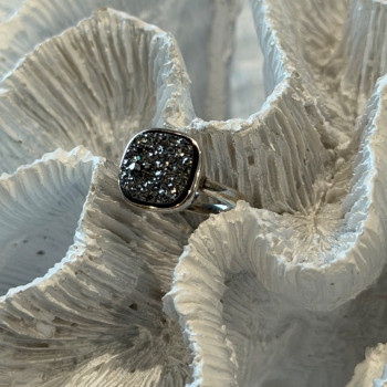 925 Sterling Silver Black Druzy Quartz Ring Size 5