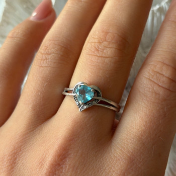 925 Sterling Silver Blue Topaz Heart & Diamond Ring Size 9