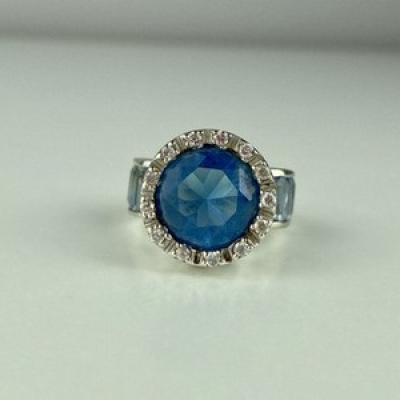 925 Sterling Silver CZ Ring Size 6.5