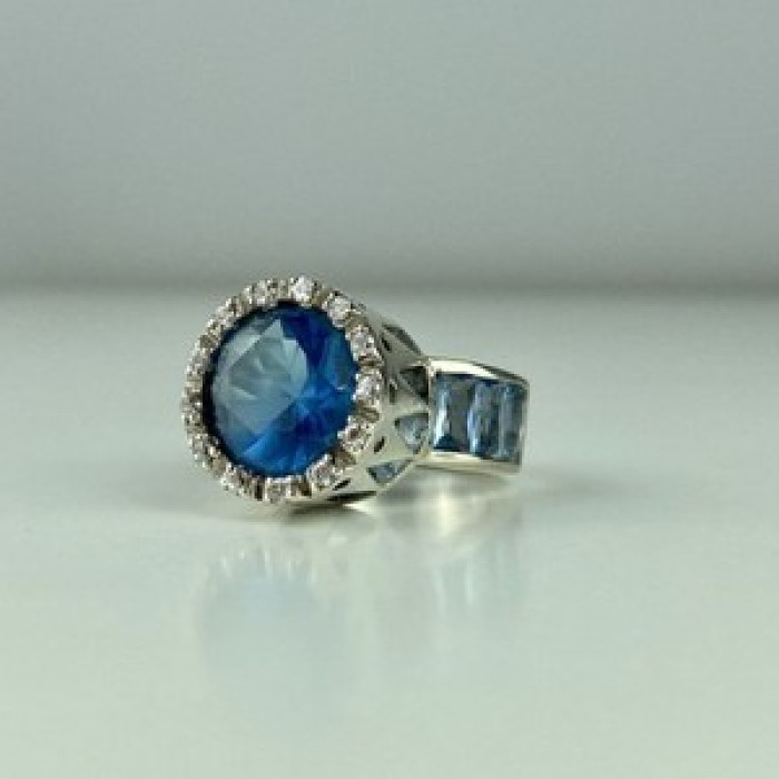 925 Sterling Silver CZ Ring Size 6.5