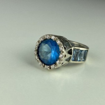 925 Sterling Silver CZ Ring Size 6.5