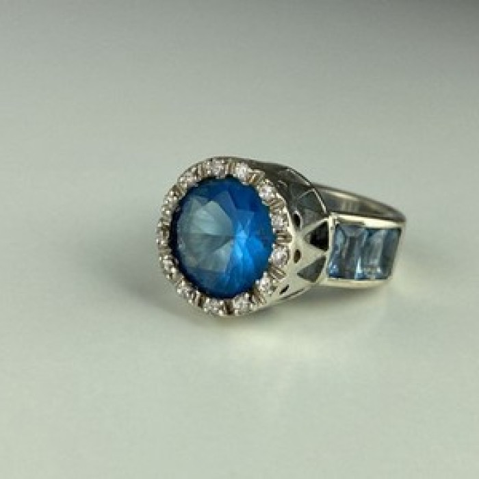 925 Sterling Silver CZ Ring Size 6.5