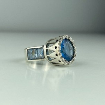 925 Sterling Silver CZ Ring Size 6.5