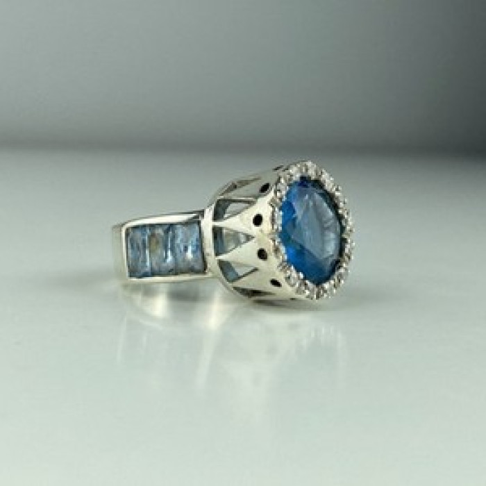925 Sterling Silver CZ Ring Size 6.5