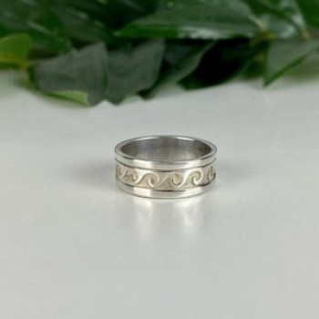 925 Sterling Silver Classic Ring Size 8.5