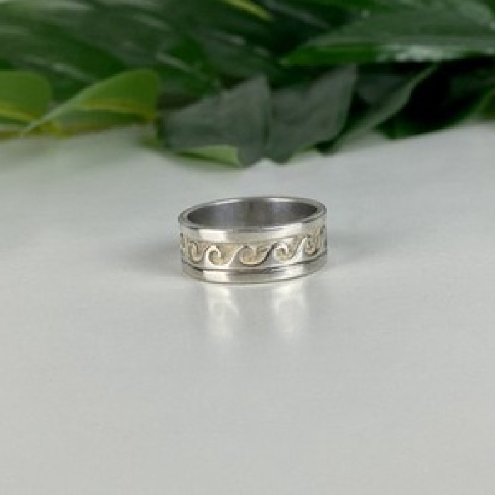 925 Sterling Silver Classic Ring Size 8.5