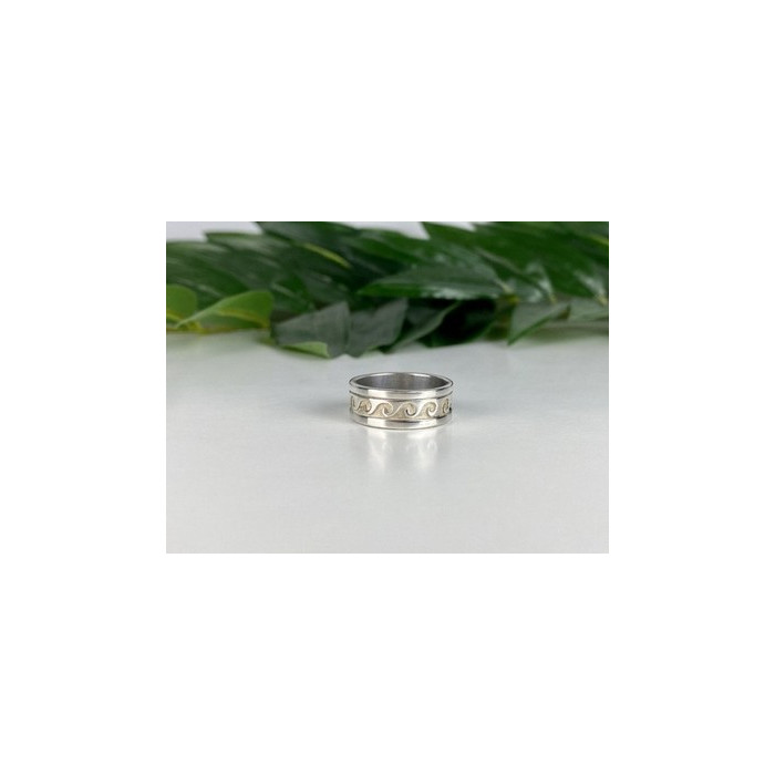 925 Sterling Silver Classic Ring Size 8.5