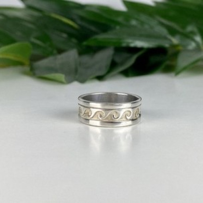 925 Sterling Silver Classic Ring Size 8.5