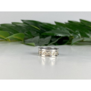 925 Sterling Silver Classic Ring Size 8.5