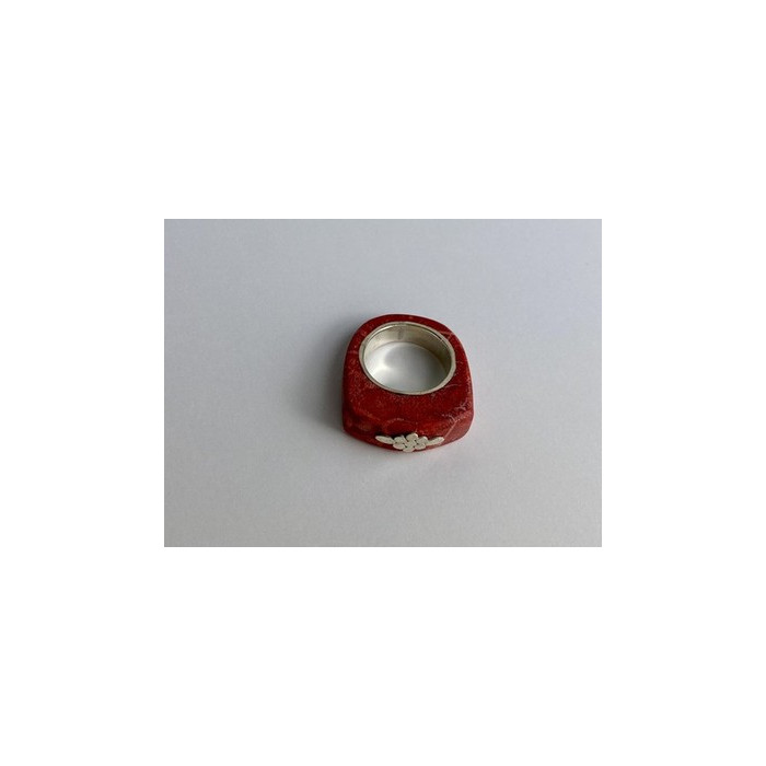 925 Sterling Silver Coral Exclusive Ring Size 10