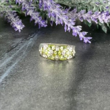 925 Sterling Silver Chrysolite Ring Size 9.5