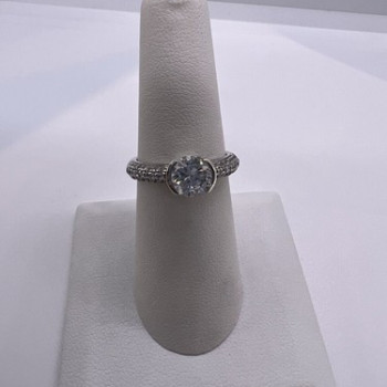 925 Sterling Silver CZ Ring Size 6.5