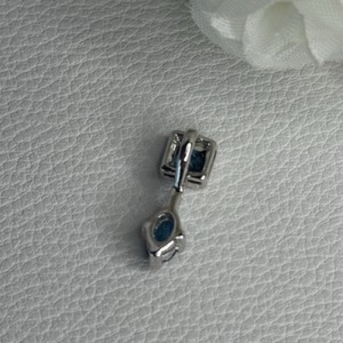925 Sterling Silver Blue Topaz Pendant Length 0.70 Inch