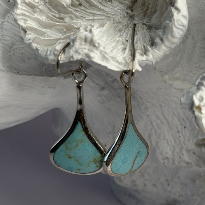 925 Sterling Silver Turquoise Earrings Length 1.40 Inch