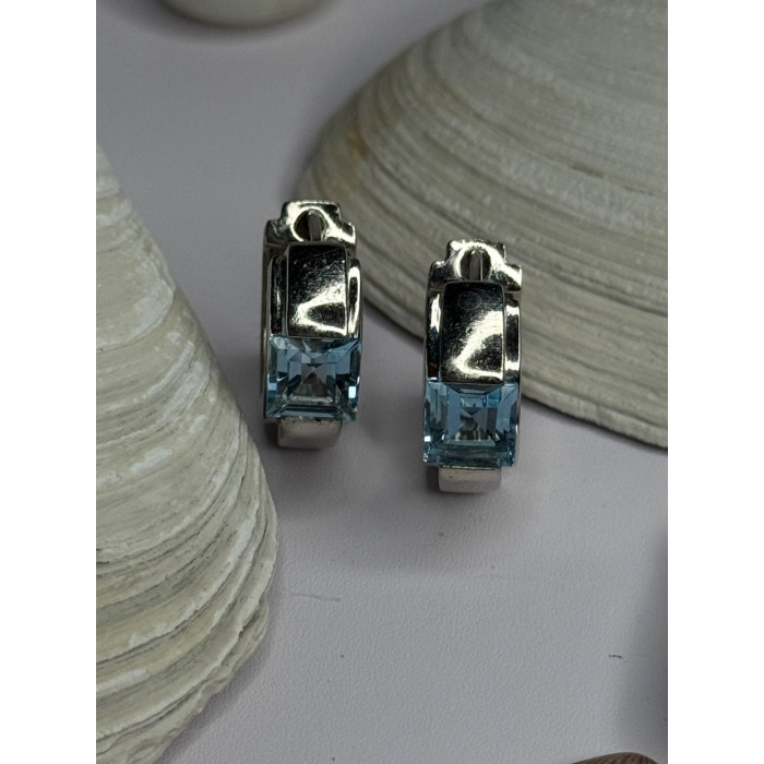 925 Sterling Silver Blue Topaz Earrings Length 0.8 Inch