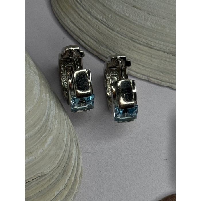 925 Sterling Silver Blue Topaz Earrings Length 0.8 Inch