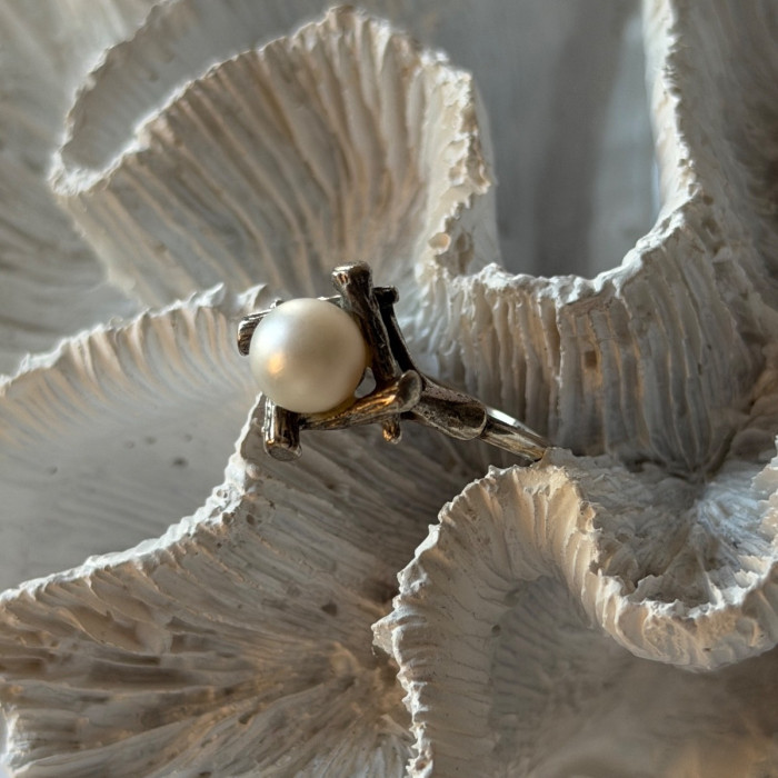 925 Sterling Silver Pearl Ring Size 9