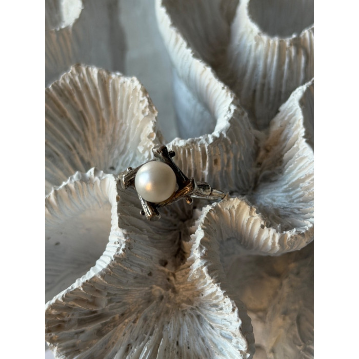 925 Sterling Silver Pearl Ring Size 9