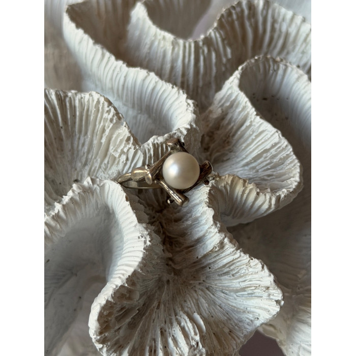 925 Sterling Silver Pearl Ring Size 9