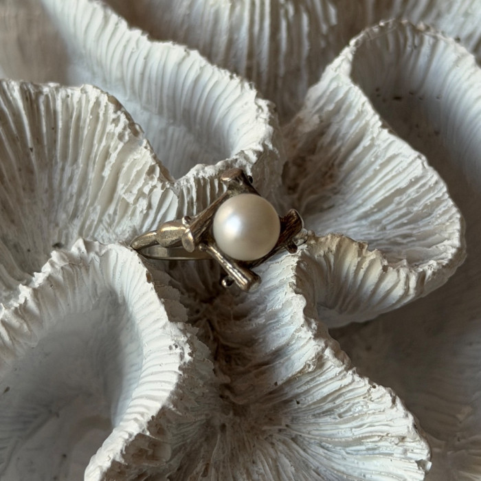 925 Sterling Silver Pearl Ring Size 9