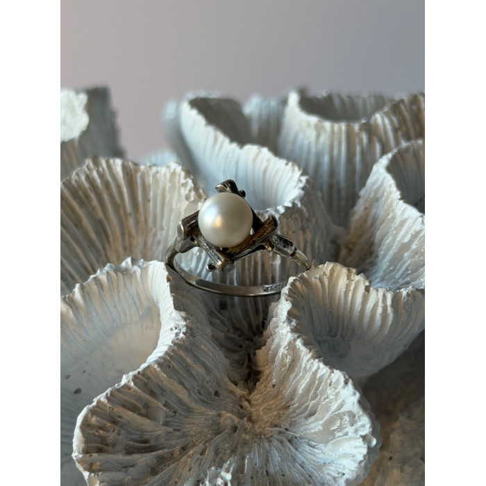 925 Sterling Silver Pearl Ring Size 9