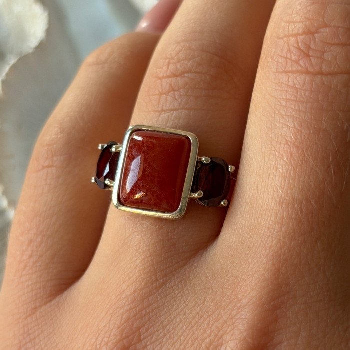 925 Sterling Silver Carnelian & Garnet Ring Size 7