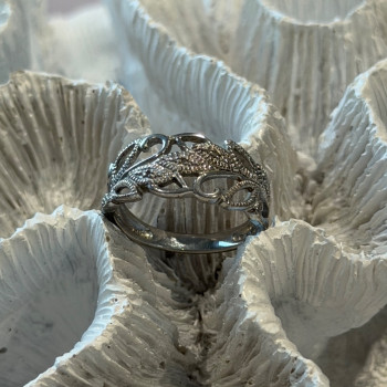 Open Leaf Design 925 Sterling Silver Diamond Ring Size 8