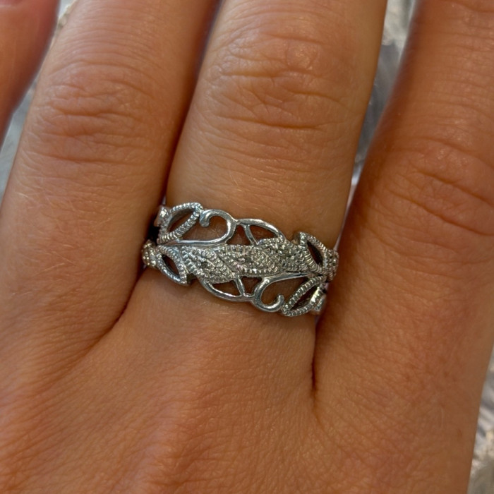 Open Leaf Design 925 Sterling Silver Diamond Ring Size 8