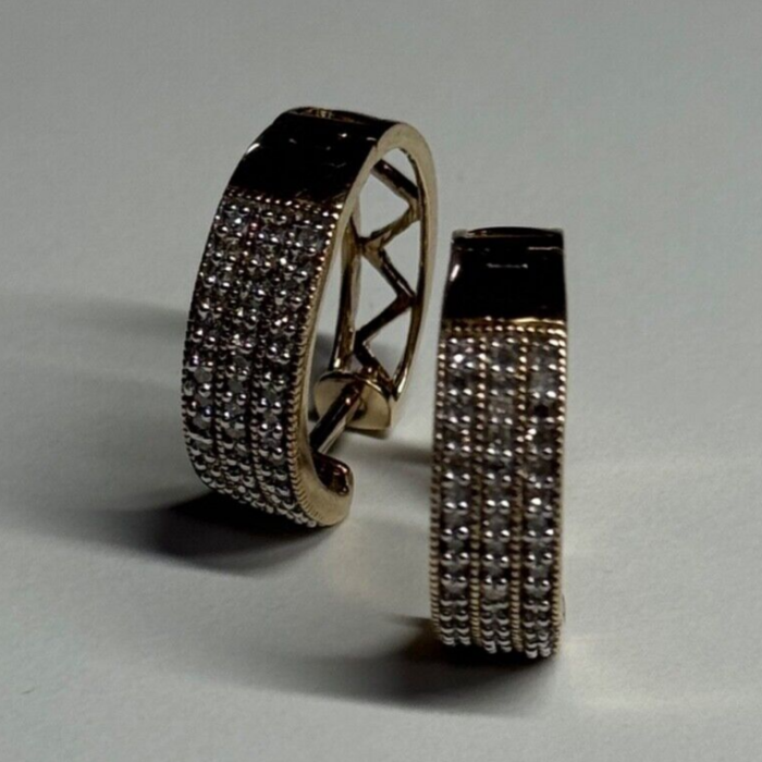10K Yellow Gold Diamonds 0.9 Carat Earrings Length 18 mm