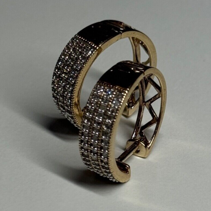 10K Yellow Gold Diamonds 0.9 Carat Earrings Length 18 mm