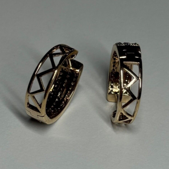 10K Yellow Gold Diamonds 0.9 Carat Earrings Length 18 mm