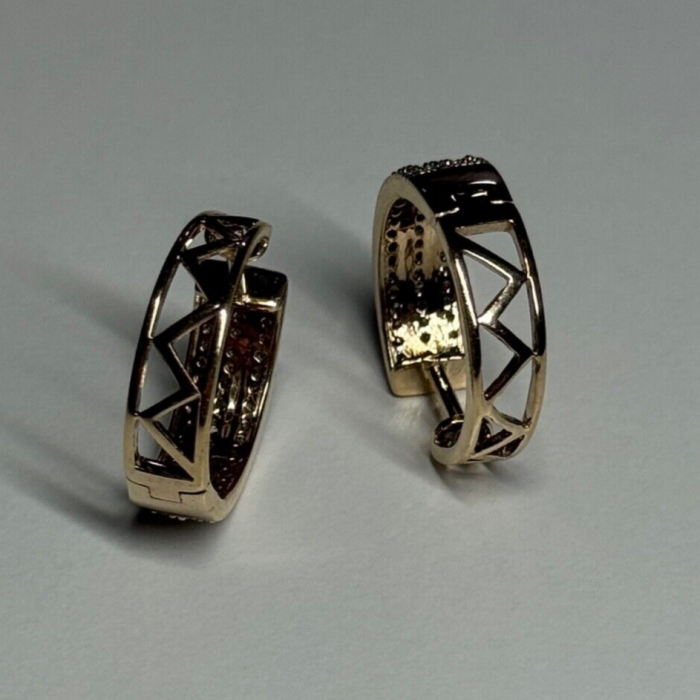 10K Yellow Gold Diamonds 0.9 Carat Earrings Length 18 mm