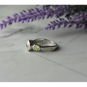 925 Sterling Silver White & Green CZ Ring Size 6.5