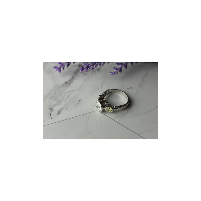 925 Sterling Silver White & Green CZ Ring Size 6.5