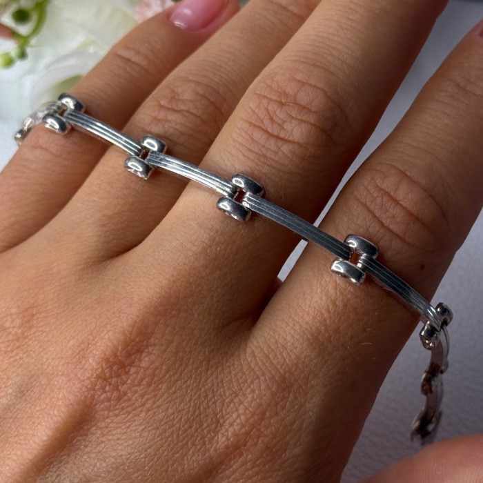 Classy Italy 925 Sterling Silver Bracelet Length 6.5 Inch