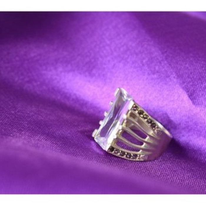 925 Sterling Silver CZ & Marcasites Ring Size 6.5