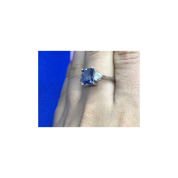 925 Sterling Silver Blue & White CZ Ring Size 7.5