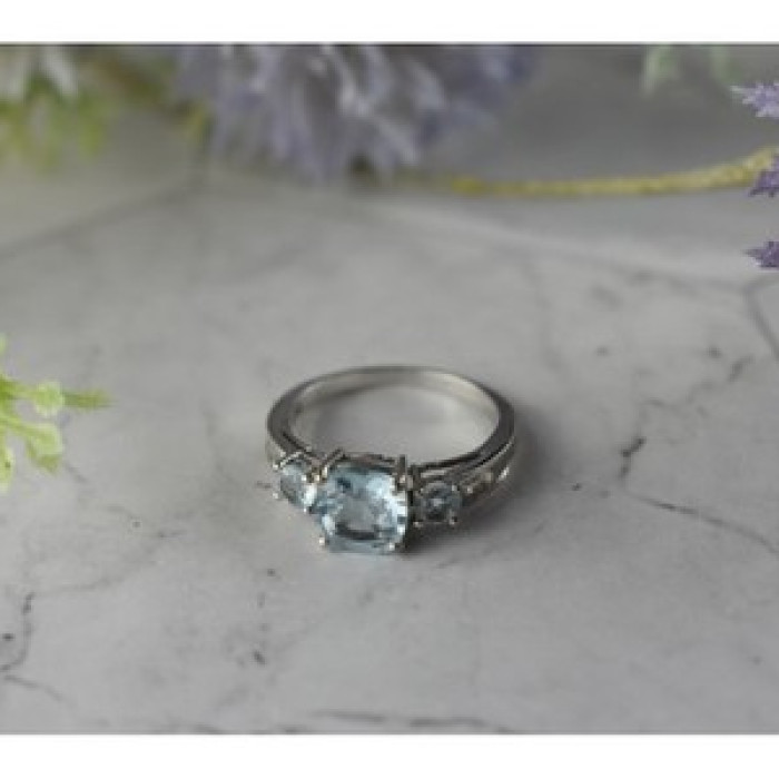 925 Sterling Silver Blue and Colorless Spinel Ring Size 6.5
