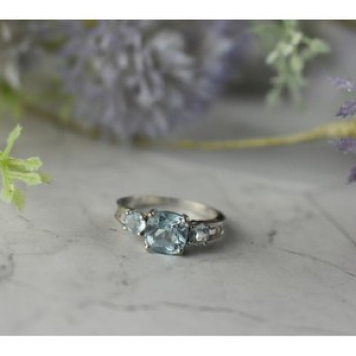925 Sterling Silver Blue and Colorless Spinel Ring Size 6.5