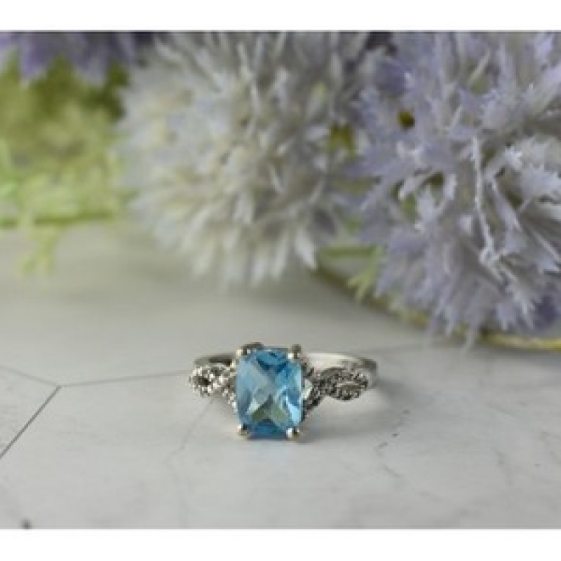 925 Sterling Silver Blue Topaz and Quartz Ring Size 7