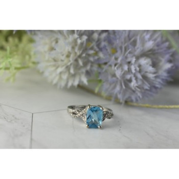 925 Sterling Silver Blue Topaz and Quartz Ring Size 7