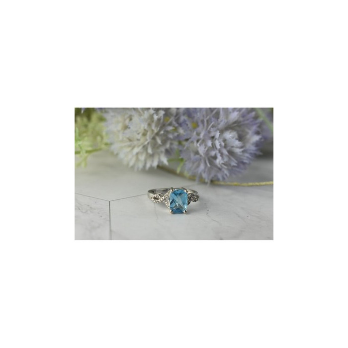 925 Sterling Silver Blue Topaz and Quartz Ring Size 7