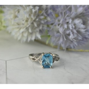 925 Sterling Silver Blue Topaz and Quartz Ring Size 7
