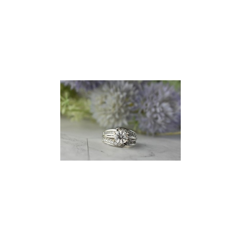 925 Sterling Silver CZ Ring Size 7