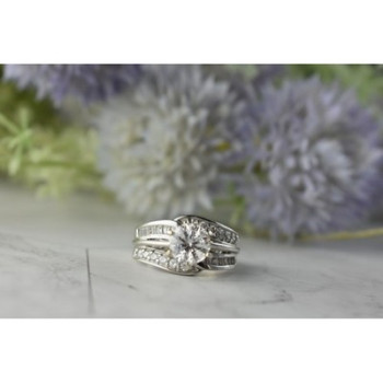 925 Sterling Silver CZ Ring Size 7